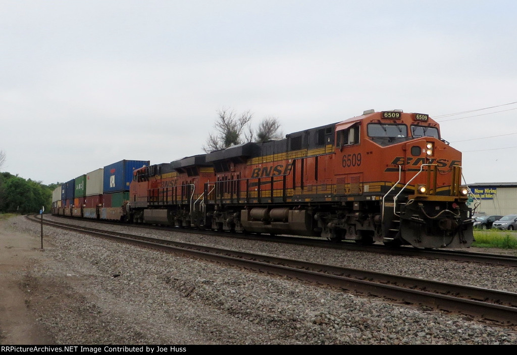 BNSF 6509 East